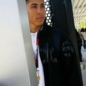 Meet your Posher, Kenneth enriquee